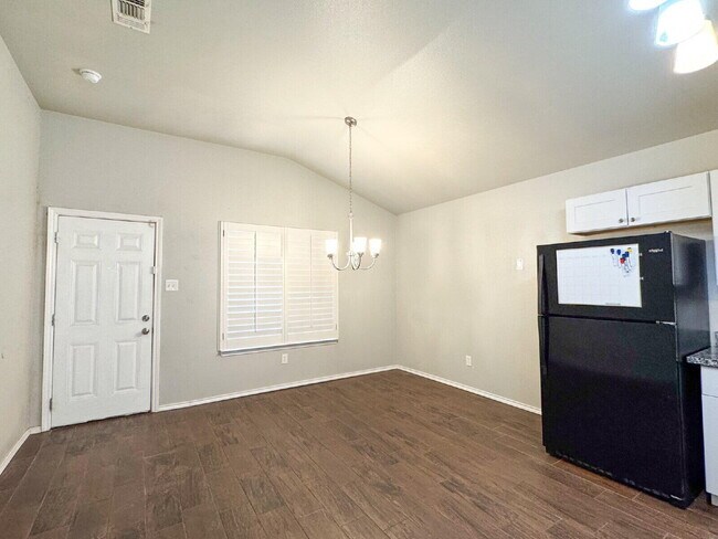 Photo - 6607 35th St