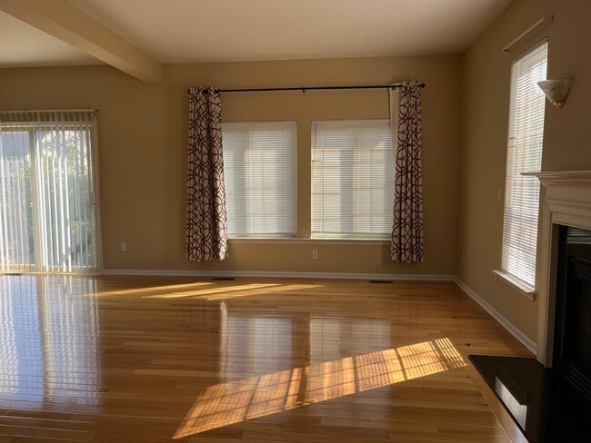 Photo - 6057 Quebec Ave