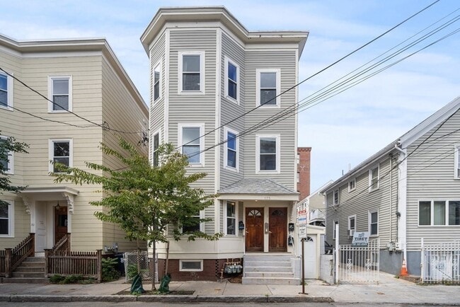 Photo - 175 Elm St Unidad 1