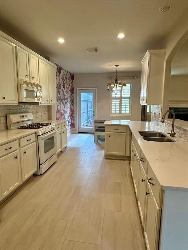 Photo - 13559 Fawn Lily Dr