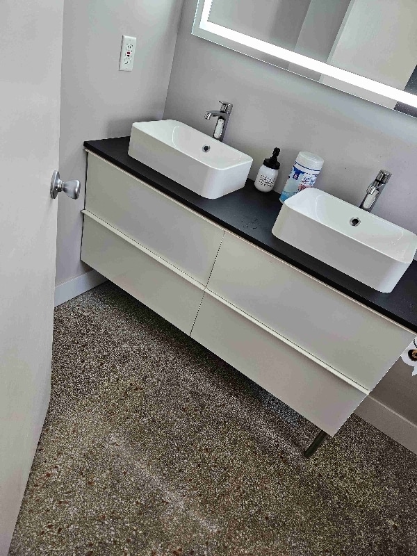 Photo - 1671 NE 32nd Ct