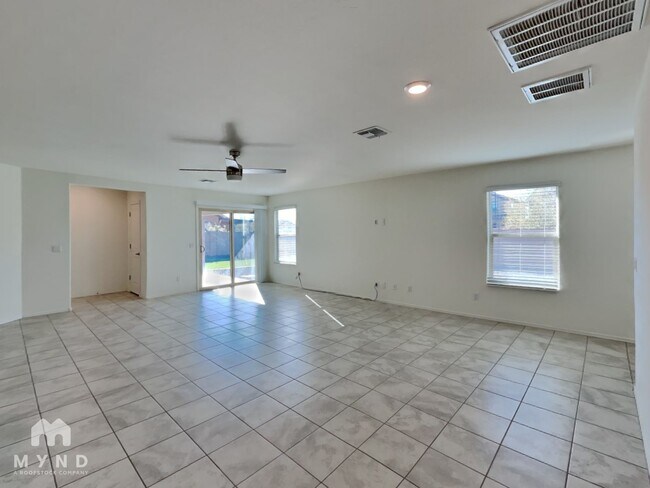 10761 W Wexford Ln