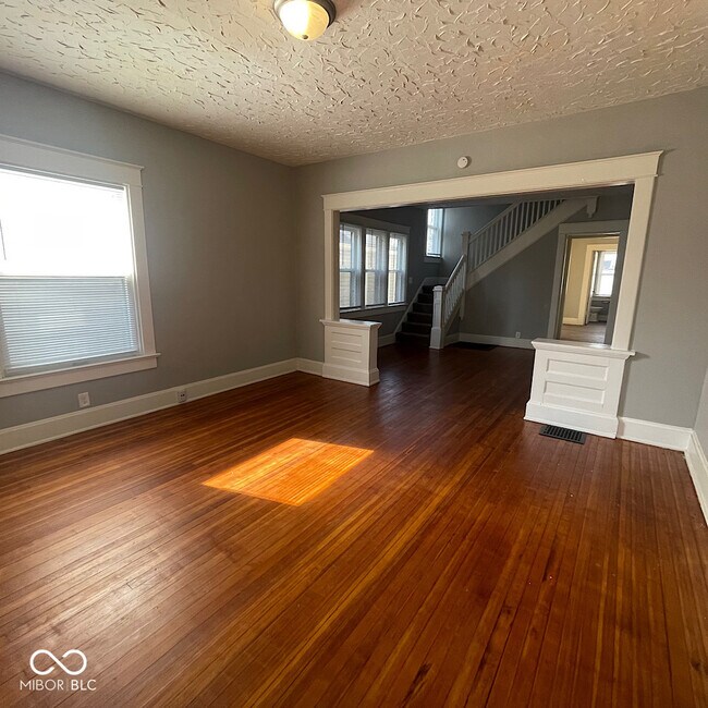 Photo - 854 N Tacoma Ave