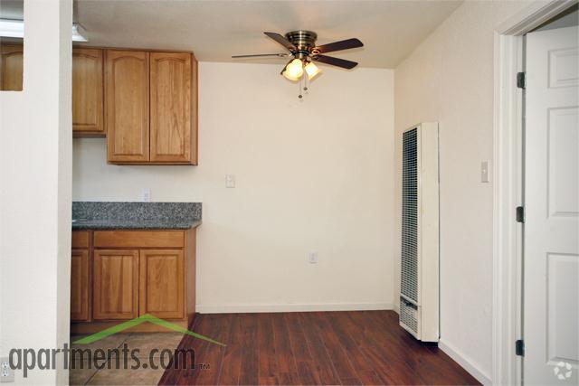 Dining Room - Palm Garden Apartments