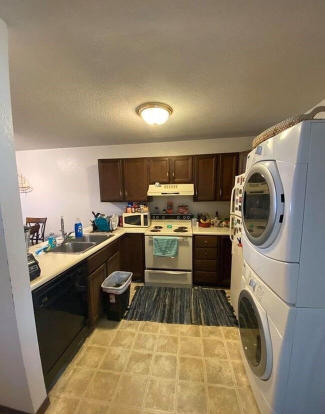 Photo - 251 Bunting Ln Unit 122
