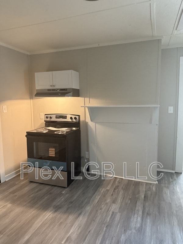 Photo - 322 Daniel St