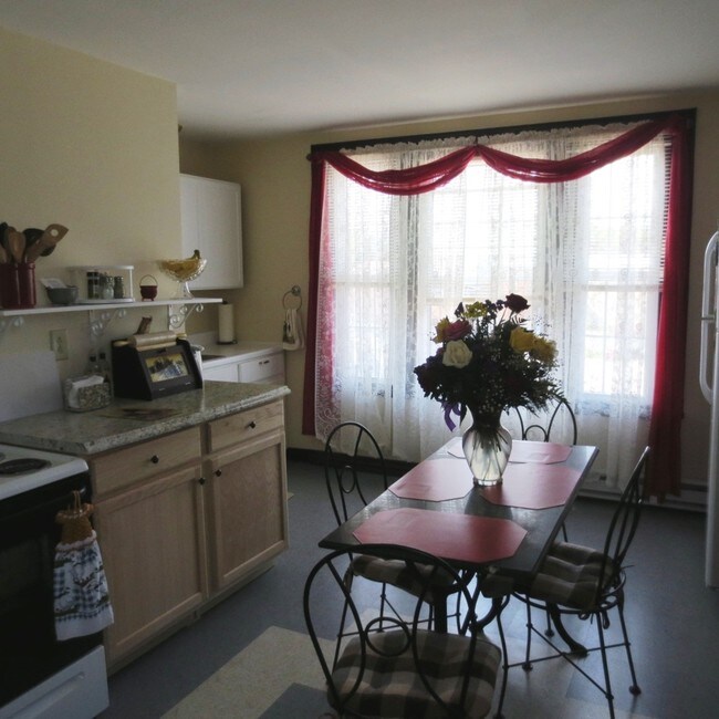 Photo - 151 E Main St