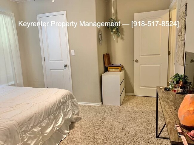 Photo - 3 Bed | 2 Bath in Owasso!