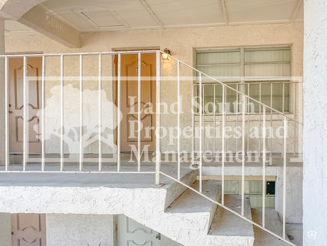 Building Photo - 115 Cresap St