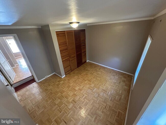 Photo - 451 E Wildey St