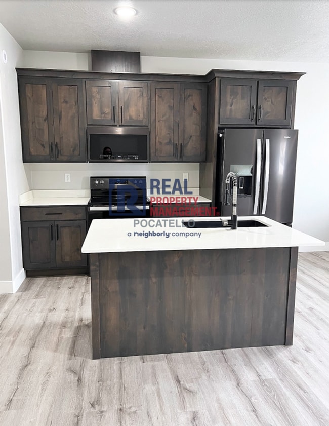 Photo - 3 Bedroom 2.5 Bathroom Town Home - 1 Car Garage