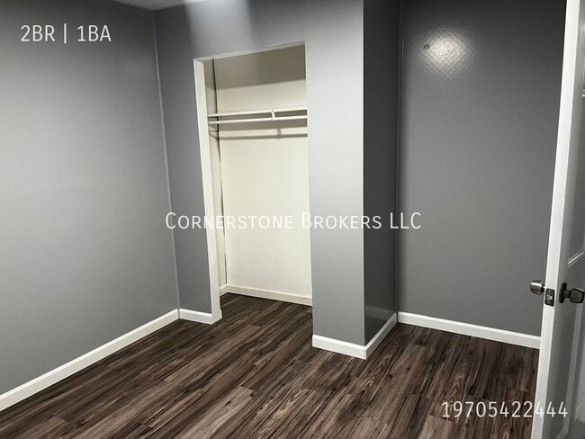 Photo - 213 E Edmunds St