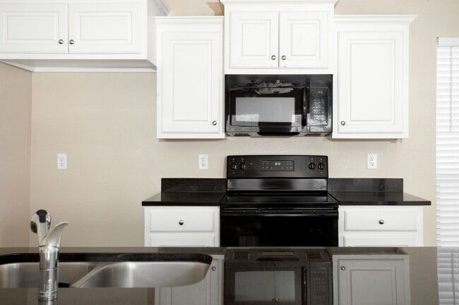 Photo - Built in 2018 3bedrooms 2bathrooms CH/A