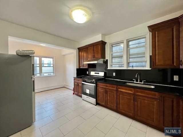 Photo - 123 Oak St Unit APT2