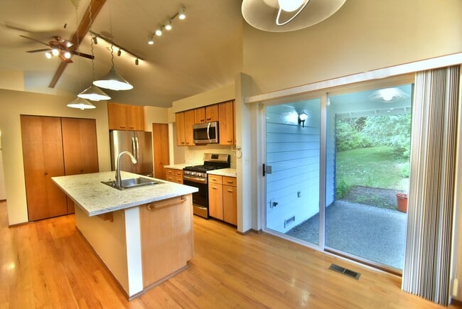 Photo - 3bd/2ba Woodinville Home