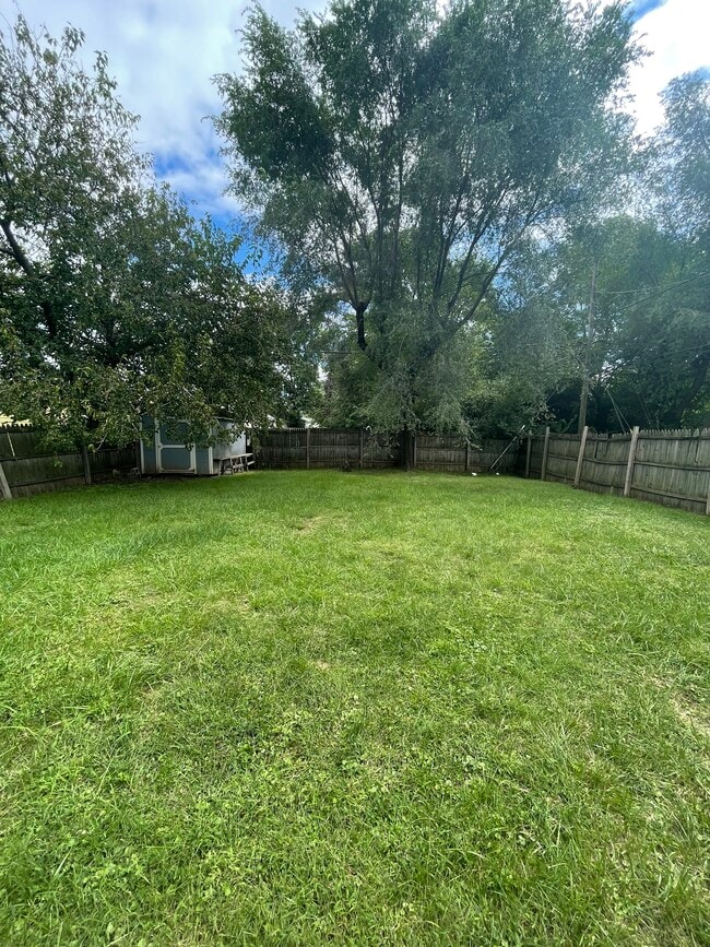 Photo - 2972 Fairwood Ave