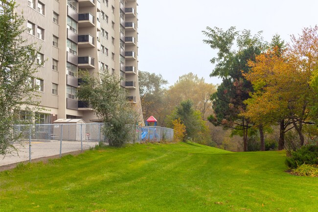 Photo - 2283 Eglinton Avenue Apartments