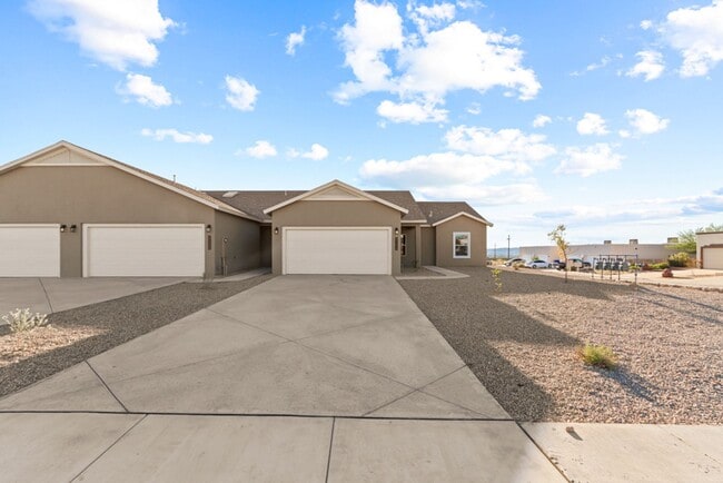 Photo - $400 off your first months rent*** Newer 4 bedroom Townhome Available now!