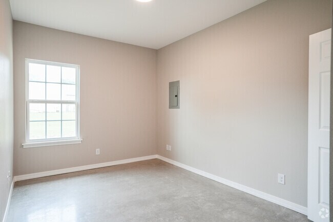 2BR, 2BA - 1020SF - Primary Bedroom