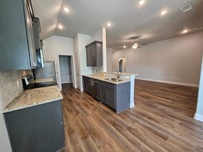 Photo - Cute open floor plan 3- bedroom, 2- bathro...