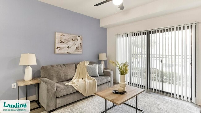 Photo - 15777 Quorum Dr Unidad 1428