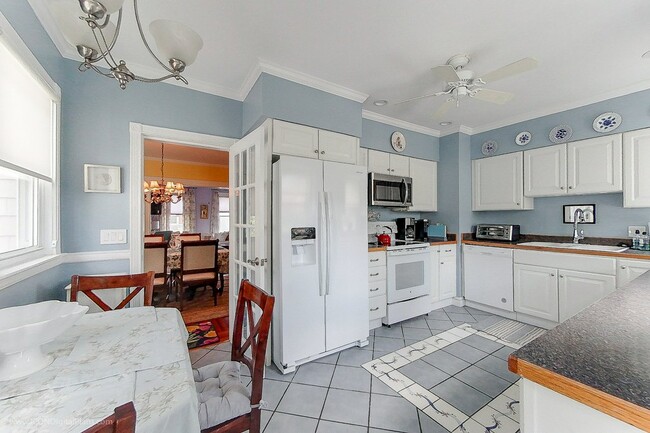 51 Powel Ave