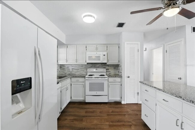 Building Photo - 17 W Nightingale St Rental