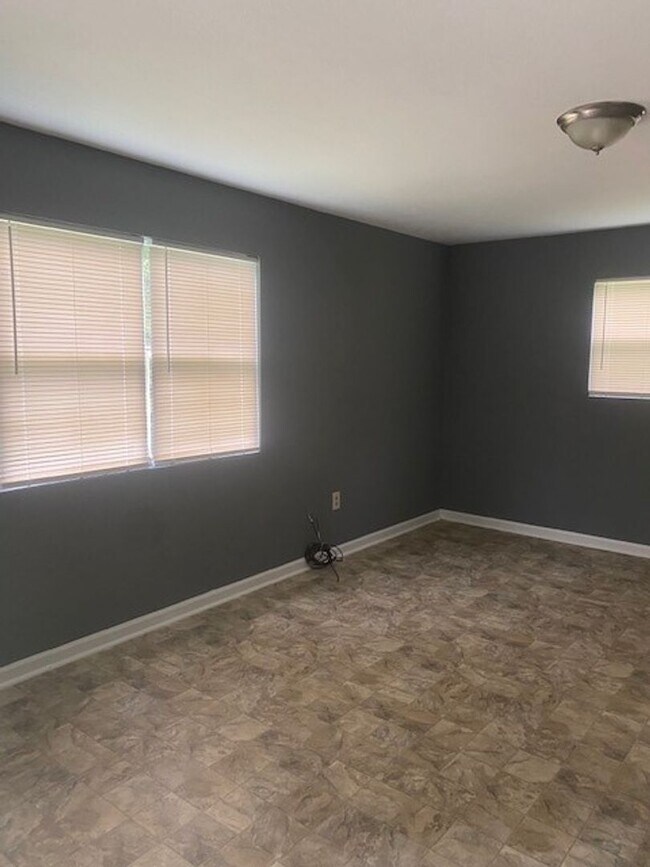 Nice Newly Renovated Home in Florence Rental House Rental in Florence, MS