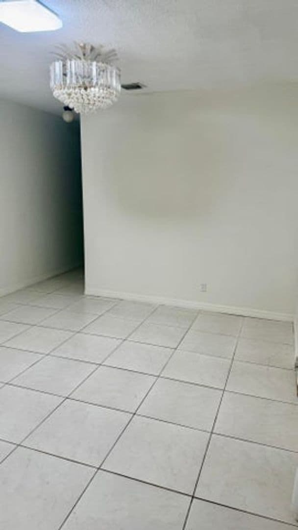 Photo - 931 Hibiscus Dr