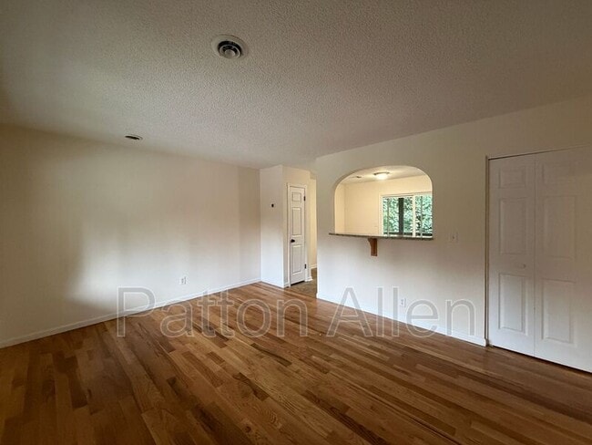 54 Dawnwood Cir