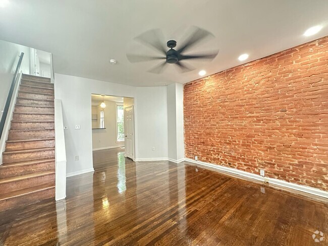Building Photo - 5726 Pemberton St Rental
