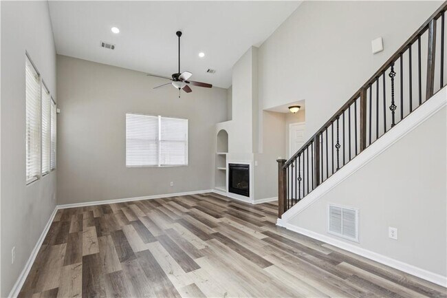 Photo - 283 Hiawassee Dr