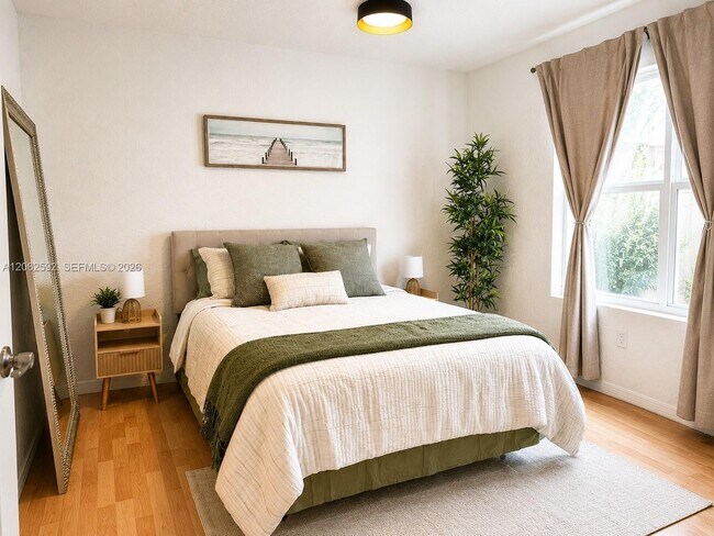 7326 Collins Ave Unit 207