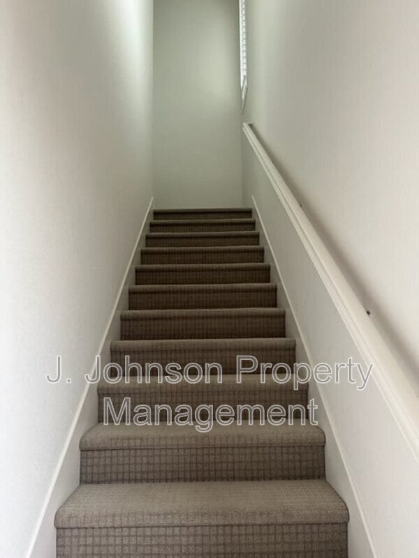 Photo - 262 E Natasha Ave