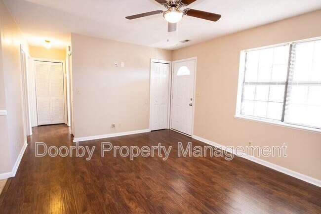 Photo - 303 Withrow Rd Unidad 305