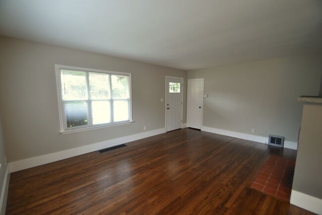 Photo - 3bd/2ba Seattle Home