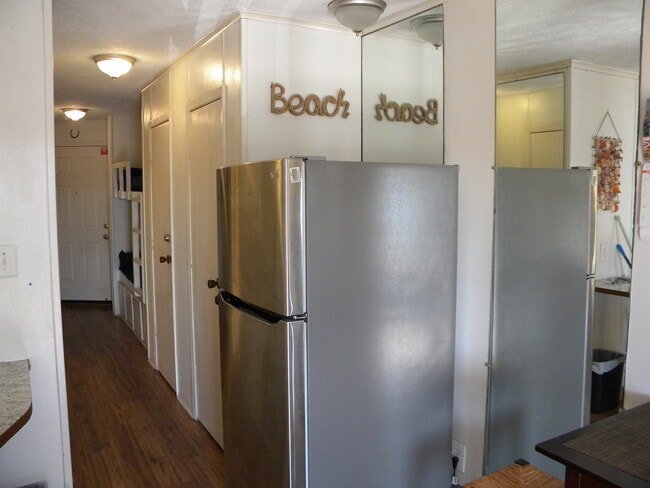 Photo - 3938 Surfside Blvd