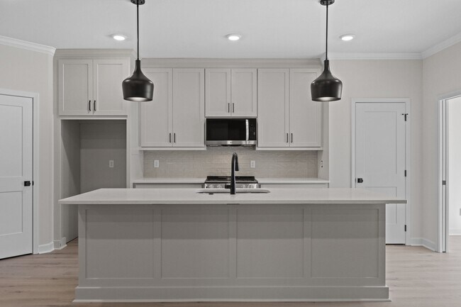 Photo - 107 Edgewood Cir Townhome