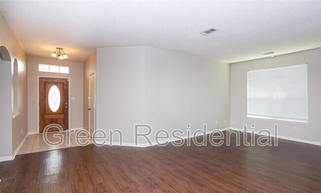 Photo - 3915 Lauderwood Ln