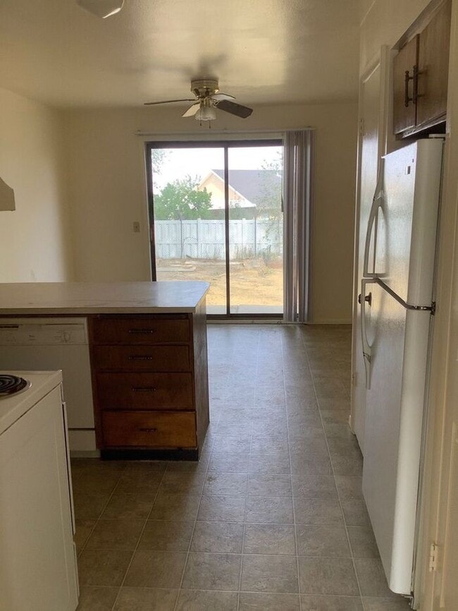 Photo - West Valley Town home - Large Backyard!