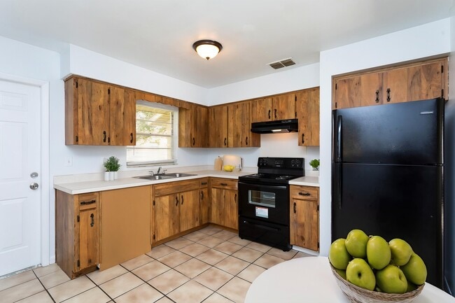 Photo - 3223 Pershing St