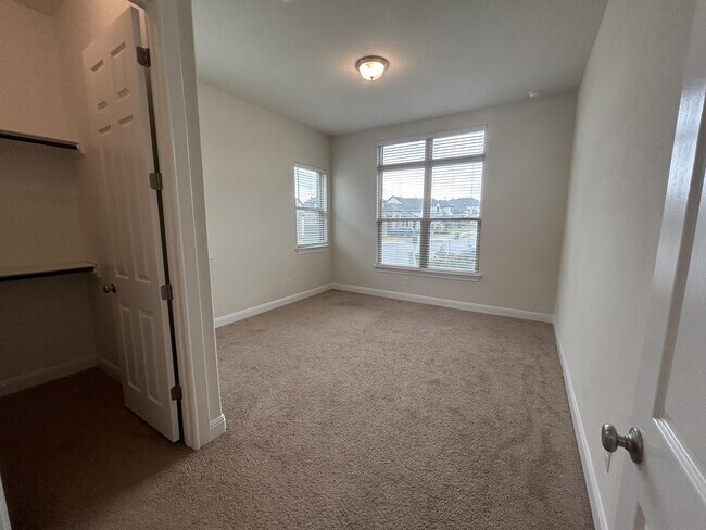 Photo - 3005 Zelma Dr