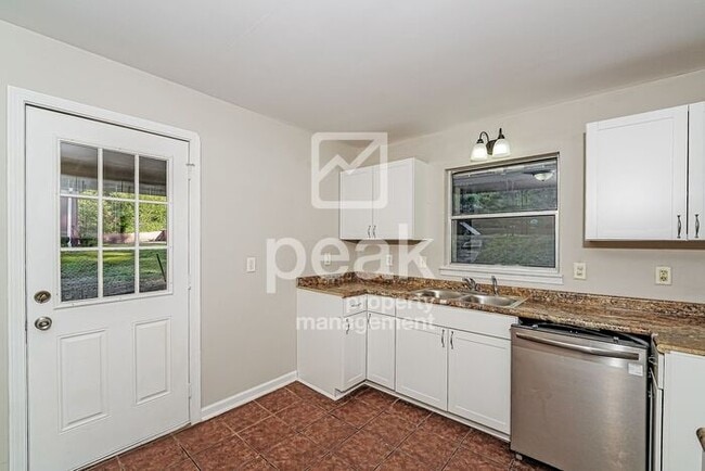 Photo - $1450! 3Bed/2Bath home in Center Point, AL!