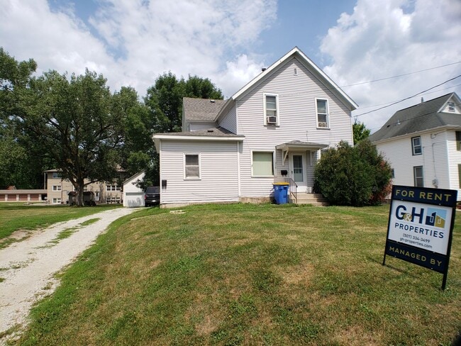 Photo - Cute 2 bedroom on main level of Duplex in Owatonna