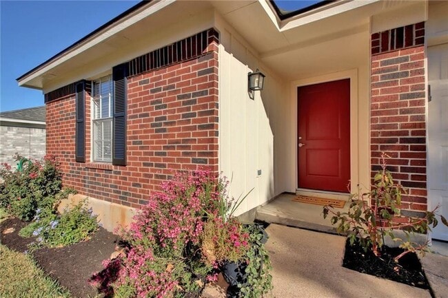 Photo - 1502 Mayapple St