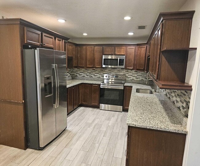 Photo - 1943 Kirk Rd