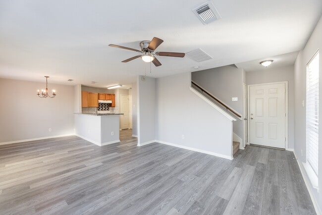 Photo - 727 Richview Dr