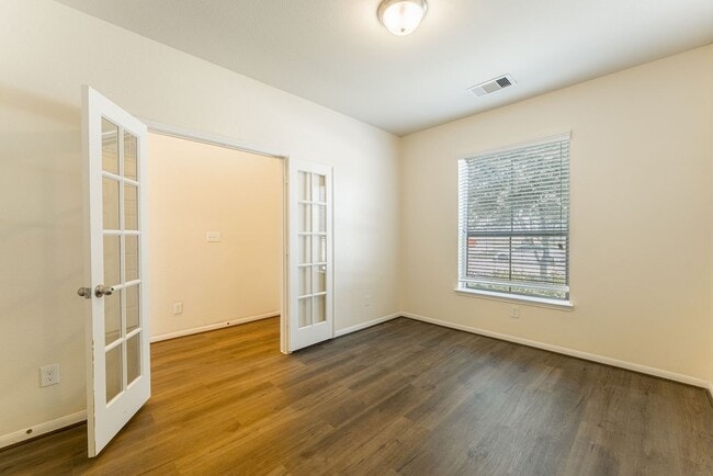 Photo - 20219 Weeping Pine Way