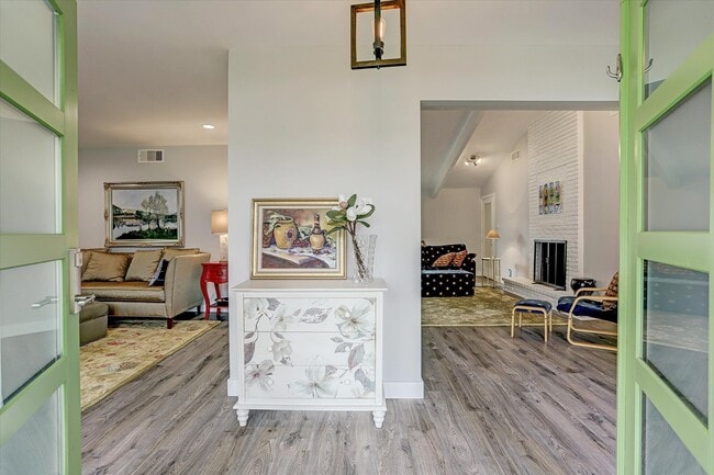 Building Photo - 1101 Guinea Dr