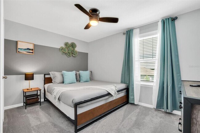Photo - 2131 Derwent Dr